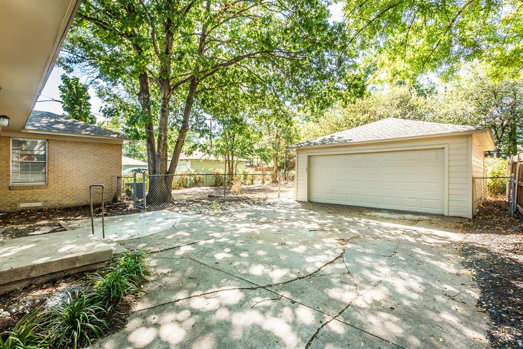 LAKE HIGHLANDS ESTATES REV - Residential Lease