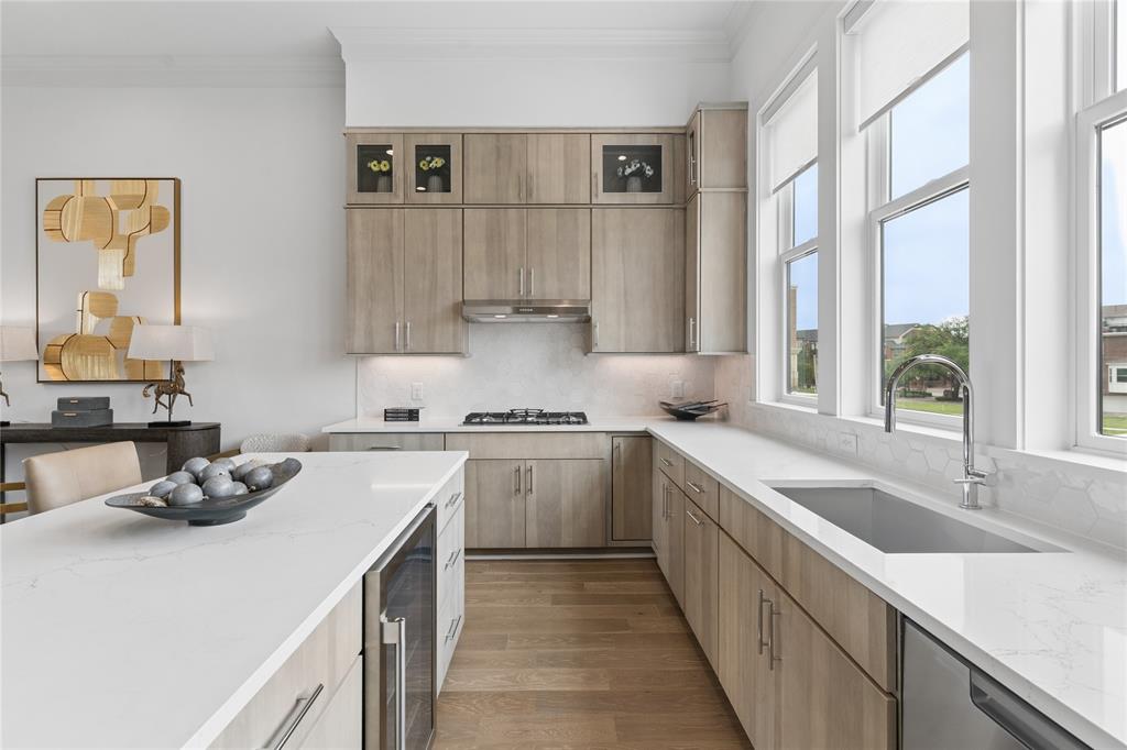 2401 Canton Street 1005