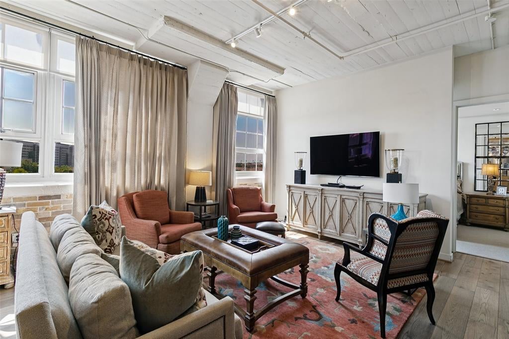2600 W 7th Street 2540