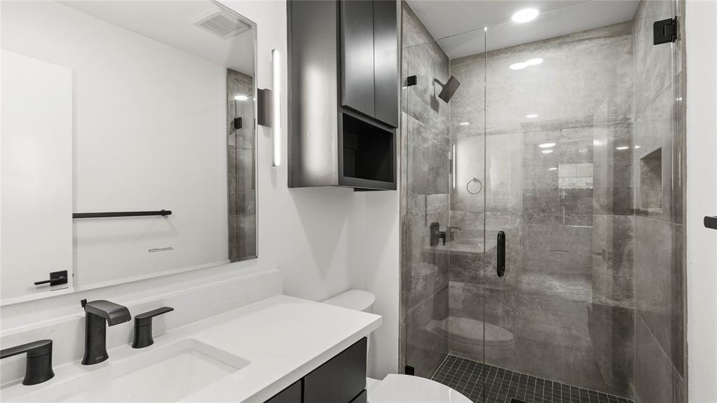 Colony 10 - Residential Lease