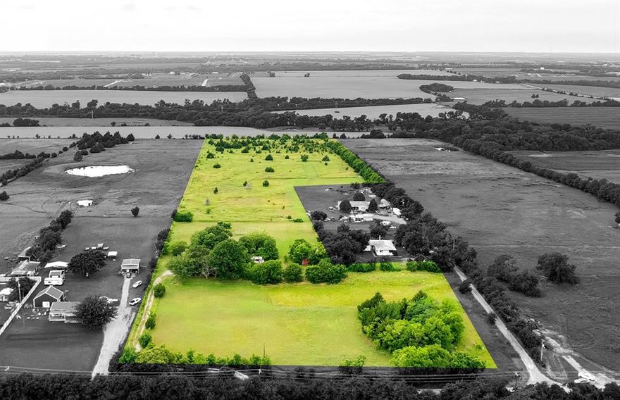 17.71 acres located just outside the city limits of Howe. Priced for the value of the land with improvements already in place. The property includes a 2,700 sq ft home featuring 4 bedrooms, 3 bathrooms, attached garage, and a long driveway that provides a private, spacious setting. While the home does require repairs and won’t qualify for traditional financing, it presents a range of opportunities. Whether you choose to renovate the existing structure, build a new home, or remove the house and resell the land, the potential is there and so is the profit! Go and Show today!