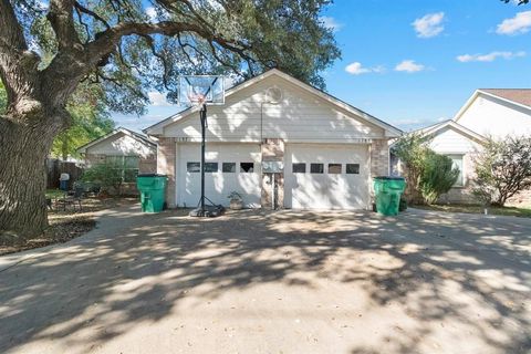 1155 W Cage Street Stephenville TX 76401