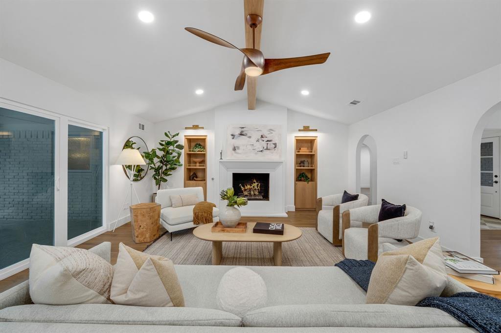 Forest Glen Sec 04 - Residential