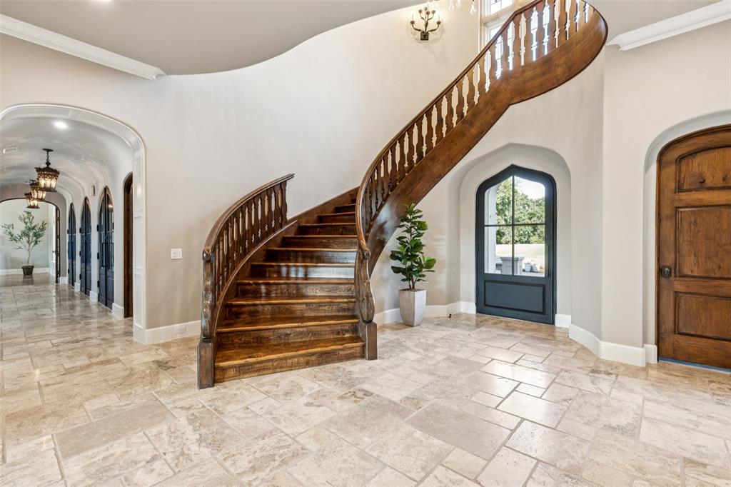 2105 Bayshore Drive