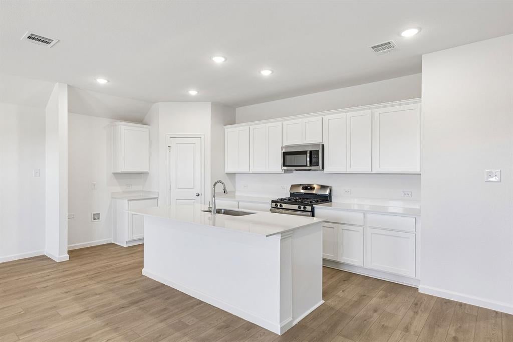 2504 Canadian Way
