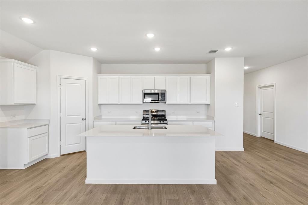 2504 Canadian Way