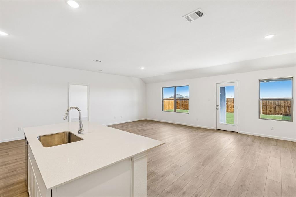 2504 Canadian Way