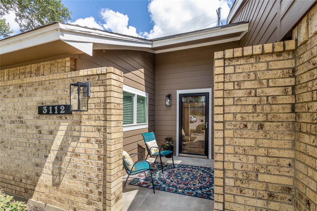 3112 Manchester Circle