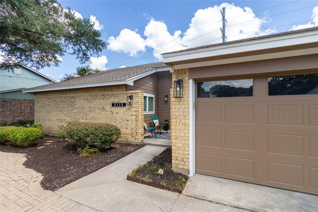 3112 Manchester Circle