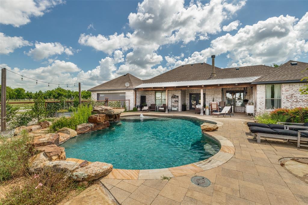 1177 LONE STAR Road