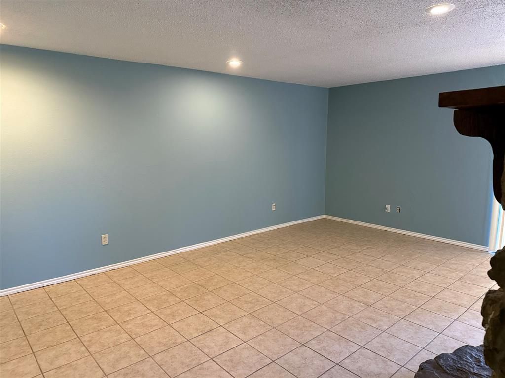 Photo of 2414 March Lane, Grand Prairie, TX 75050 (MLS # 21157495)