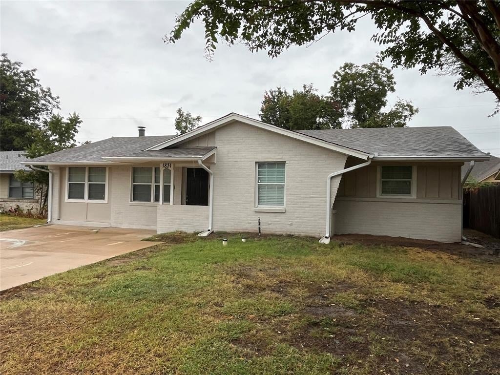 1831 Moonbeam Lane
