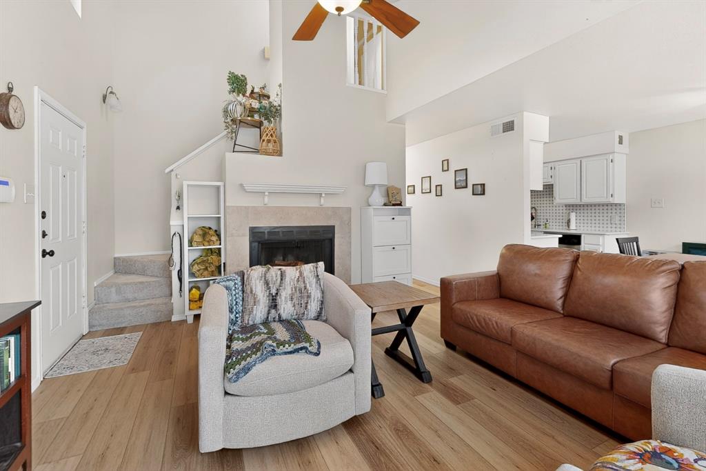 Country Greene Twnhms - Residential