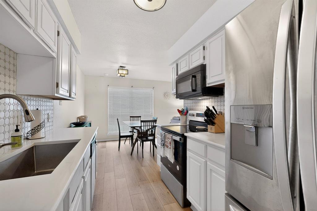 Country Greene Twnhms - Residential