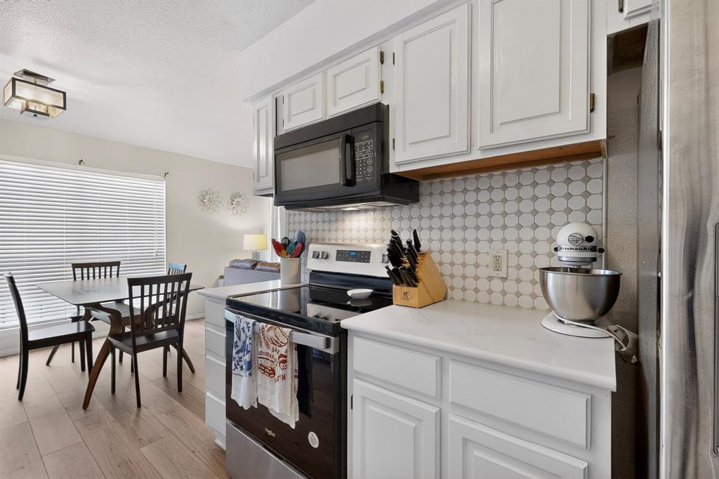 Country Greene Twnhms - Residential