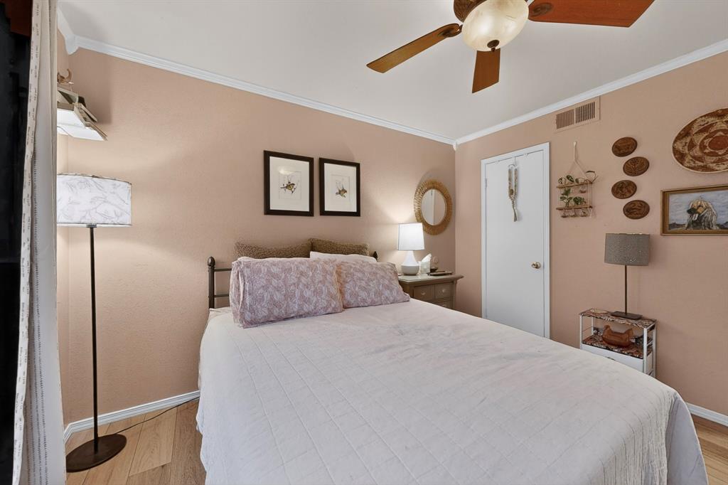 Country Greene Twnhms - Residential