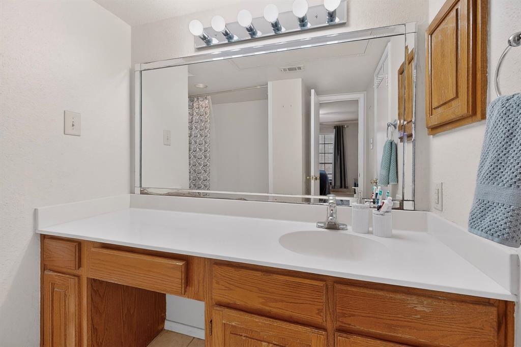 Country Greene Twnhms - Residential