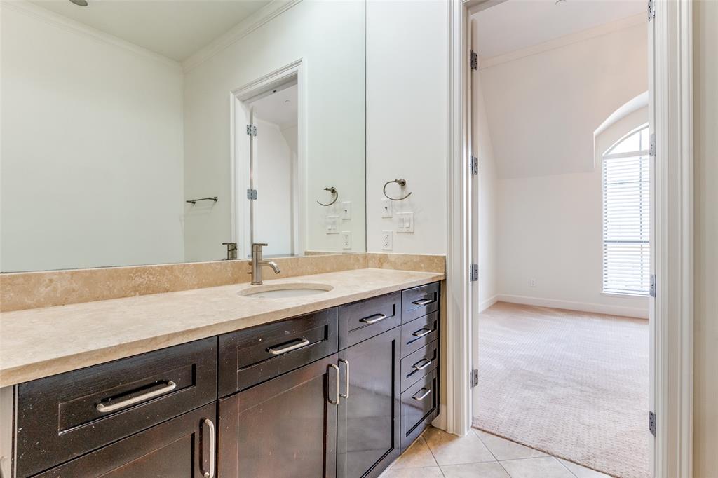 Metropolitan Club - Residential Lease