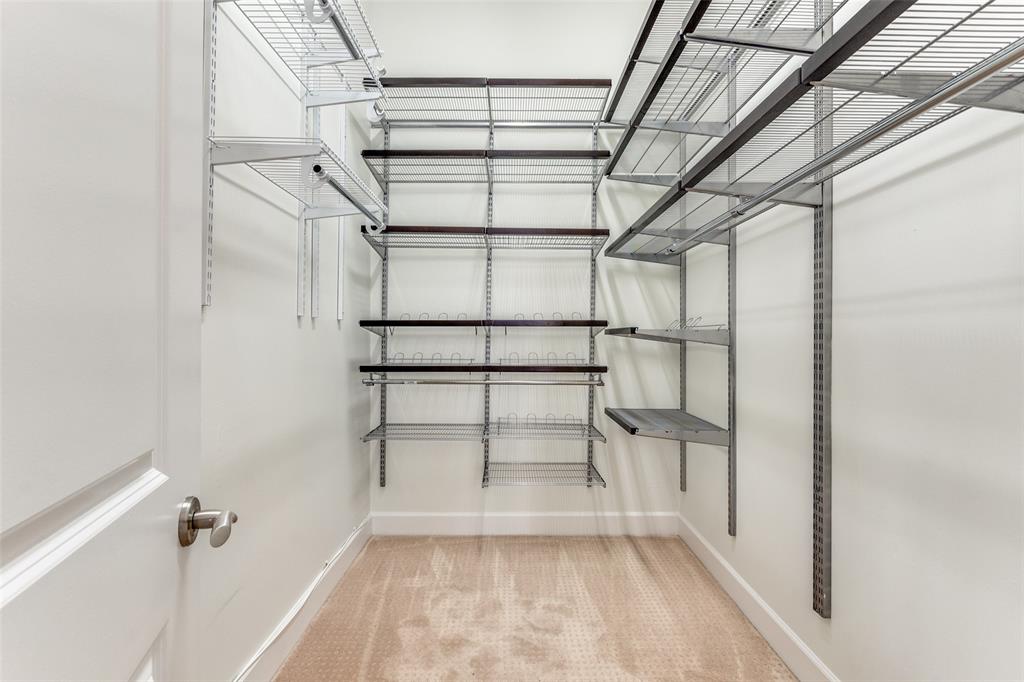 Metropolitan Club - Residential Lease