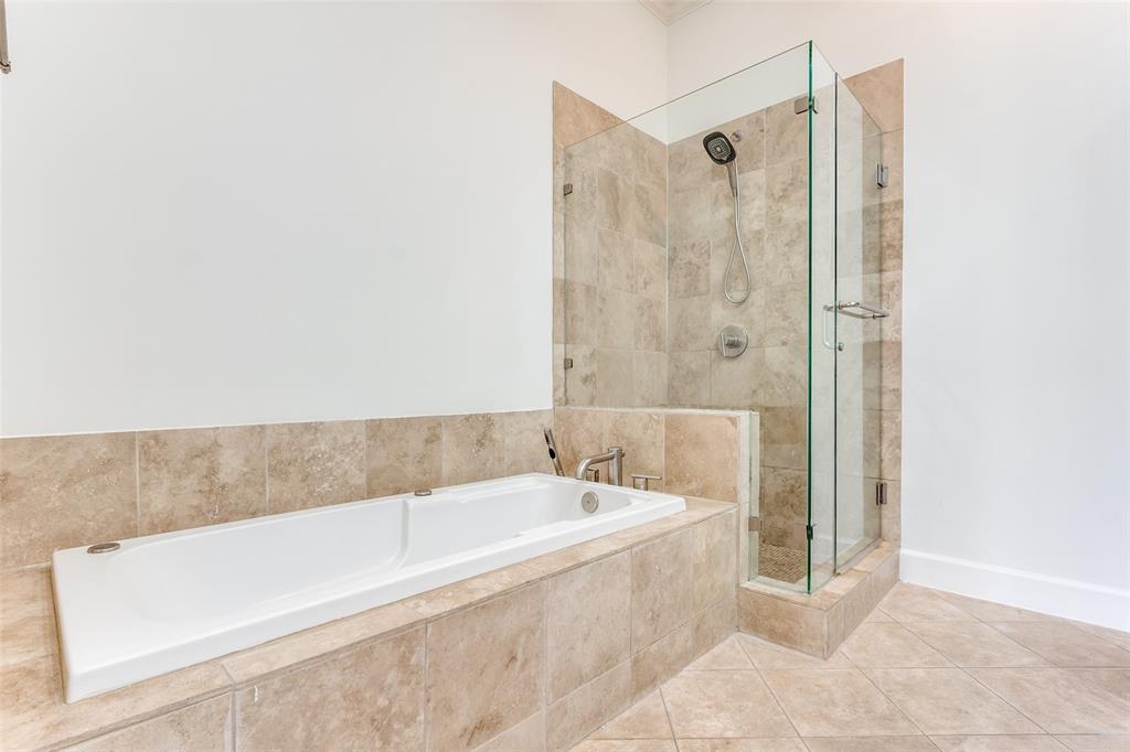 Metropolitan Club - Residential Lease