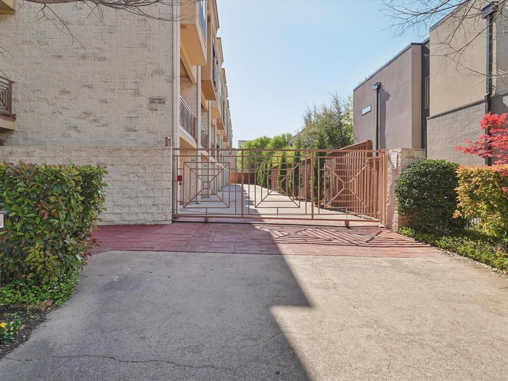 Wycliff Heights Condo - Residential