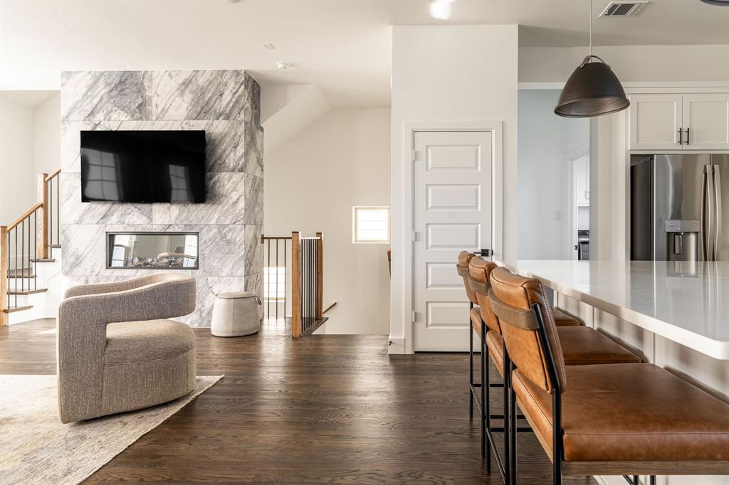 SAPPHIRE BAY - Residential Lease