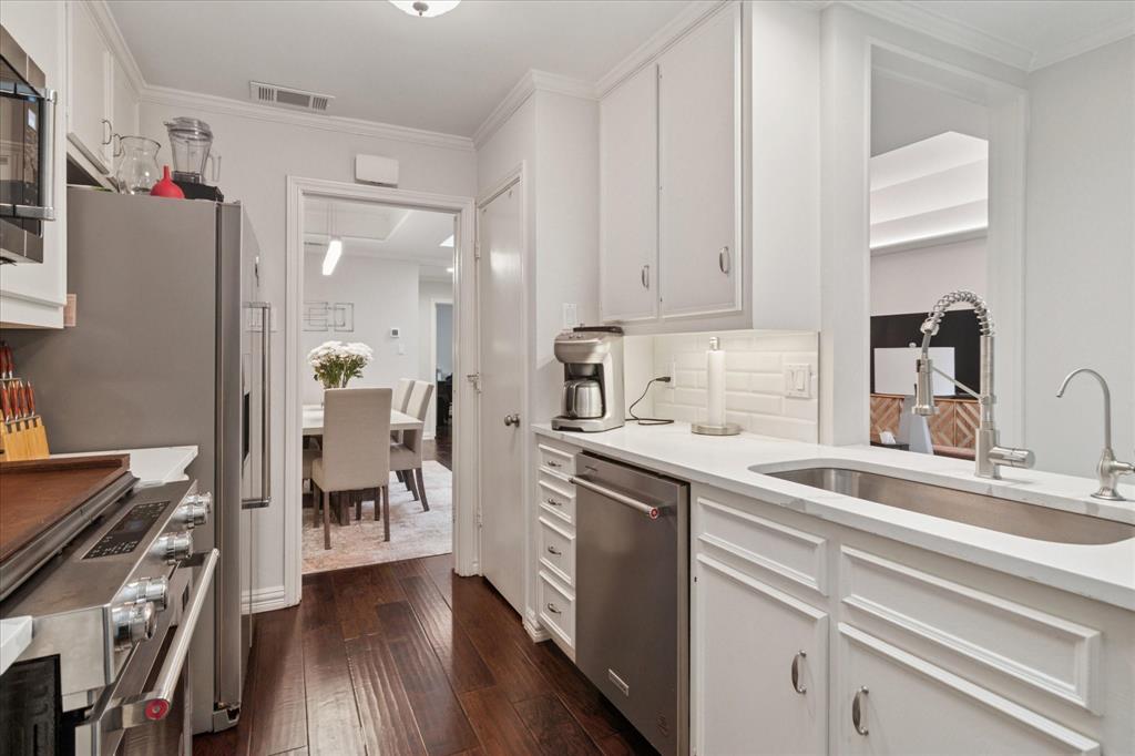 Preston Square Twnhms - Residential