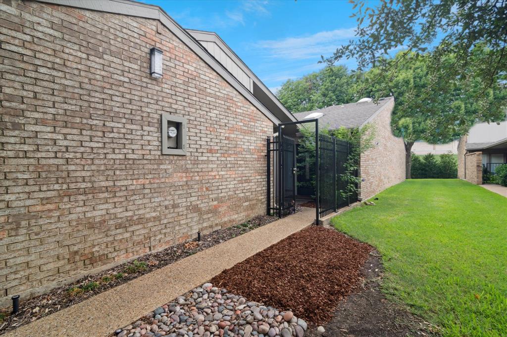 Preston Square Twnhms - Residential