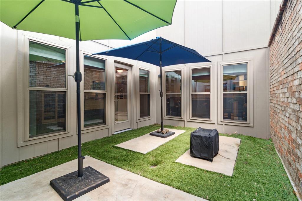 Preston Square Twnhms - Residential