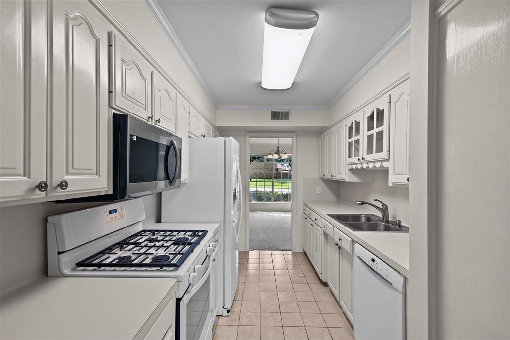 South Broadmoor Subn - Residential Lease