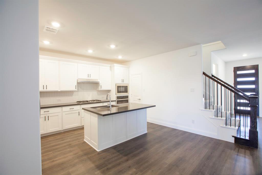 Celina, Texas 75009, United States, 4 Bedrooms Bedrooms, ,3 BathroomsBathrooms,Residential,Active,243764