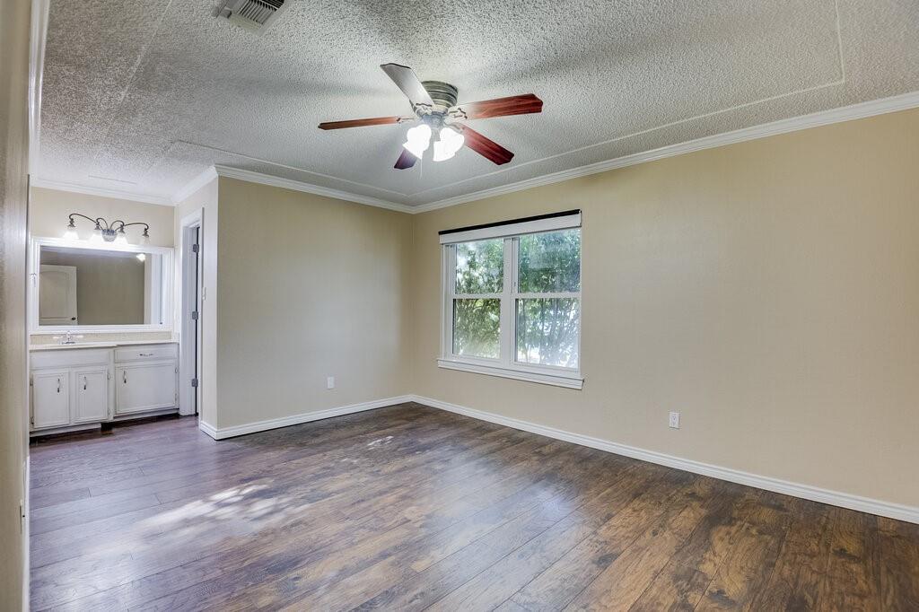 630 Barkridge Trail