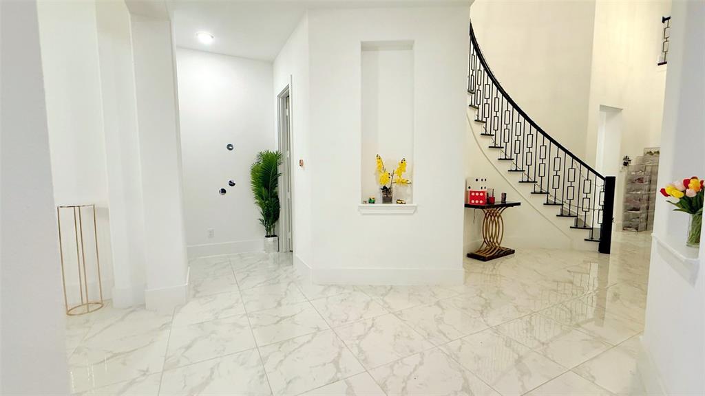 12210 Deer Trail