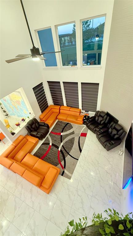 Lexington Parks Ph Four - Residential