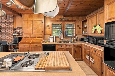 Tiny photo for 1135 County Road 2332, Mineola, TX 75773 (MLS # 21395079)