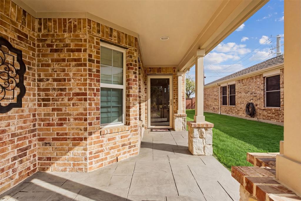 2490 Honeybee Lane