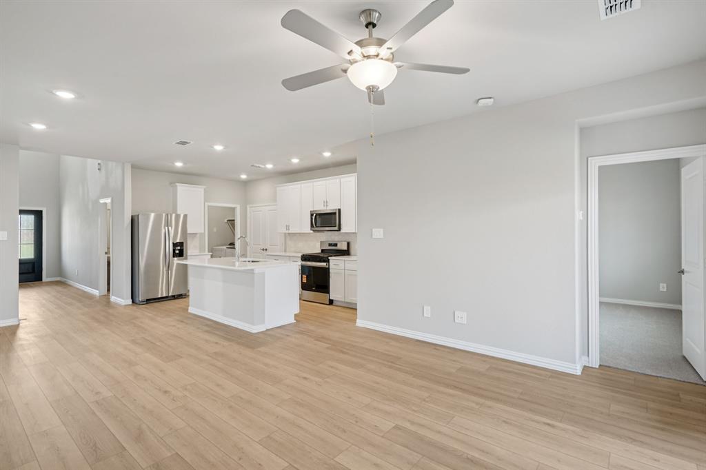 Lakehaven - Residential