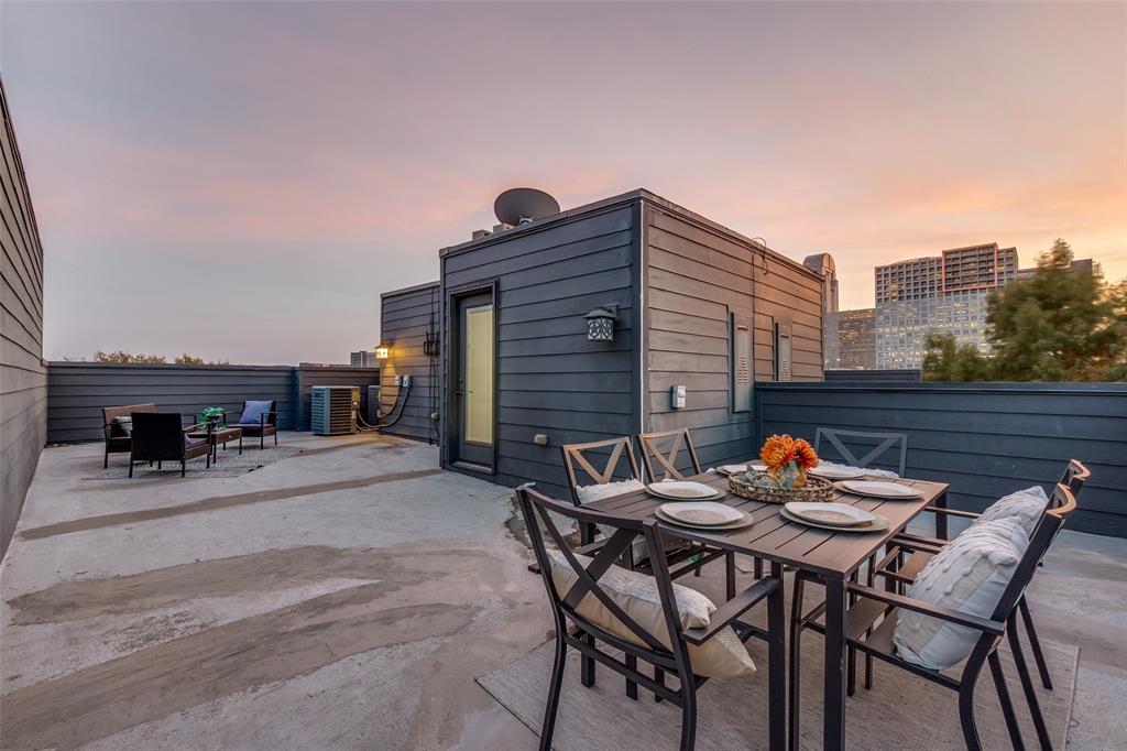 Flora Street Twnhms 01 - Residential