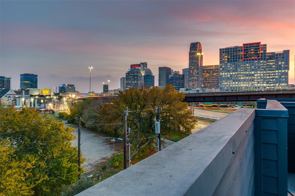 Flora Street Twnhms 01 - Residential