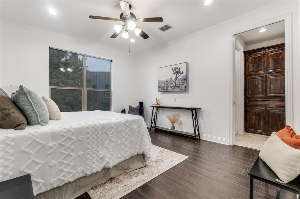 Flora Street Twnhms 01 - Residential