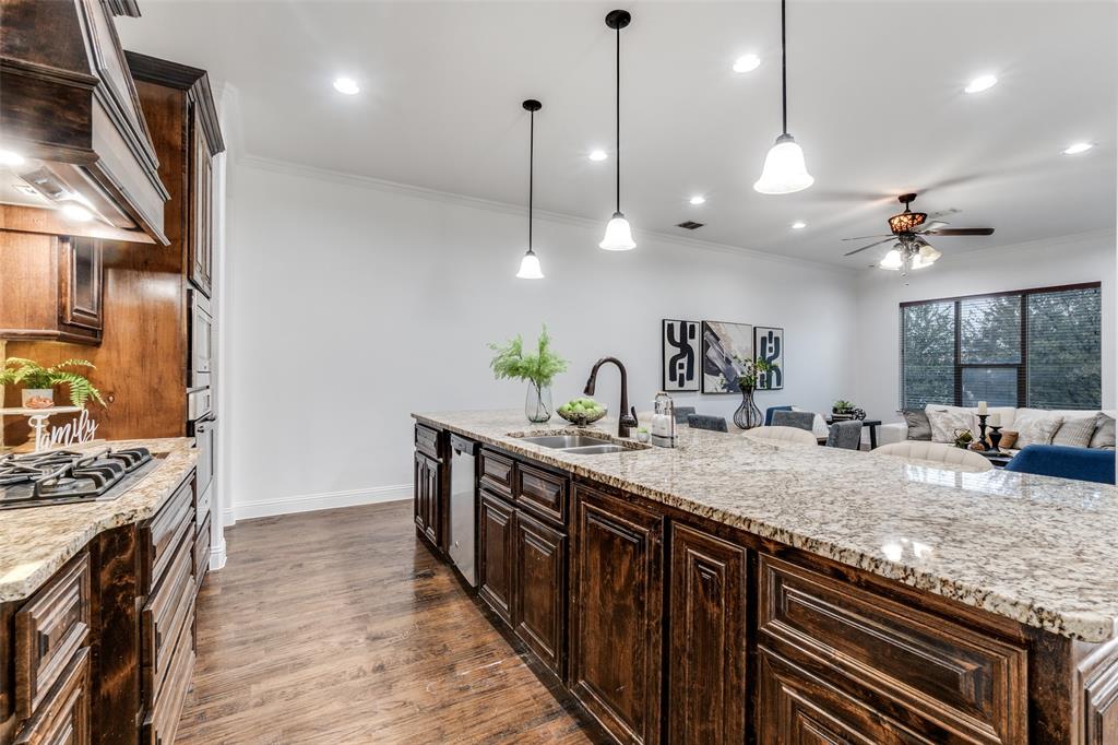 Flora Street Twnhms 01 - Residential