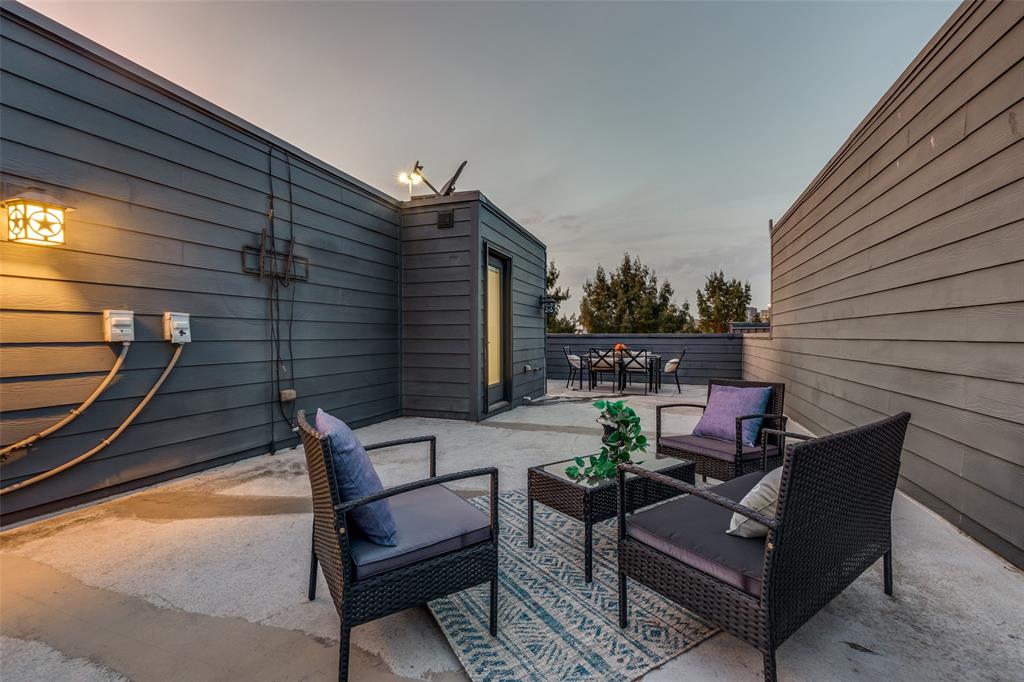 Flora Street Twnhms 01 - Residential