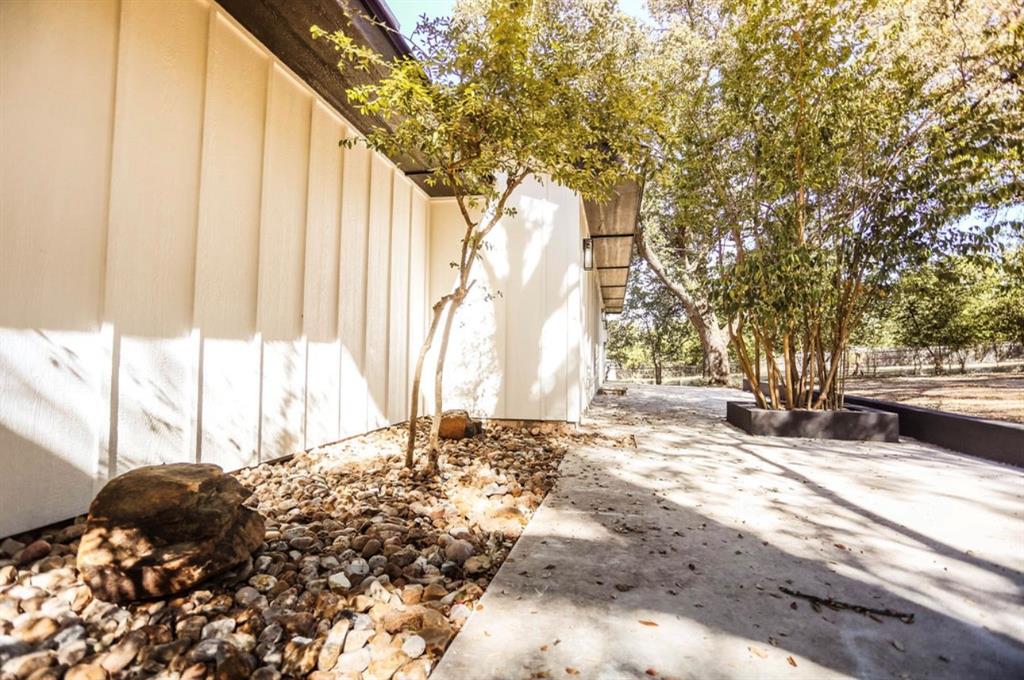 3908 Glenwood Drive