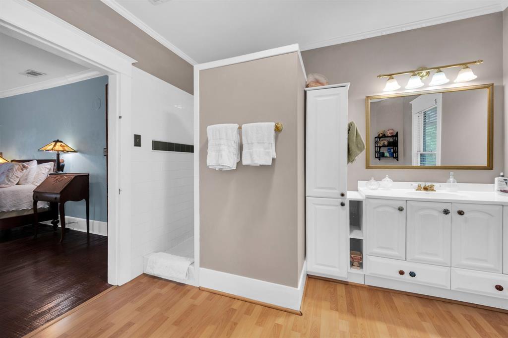 Ennis-Dvv - Residential