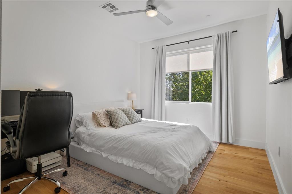 Moser Up at Henderson - Residential