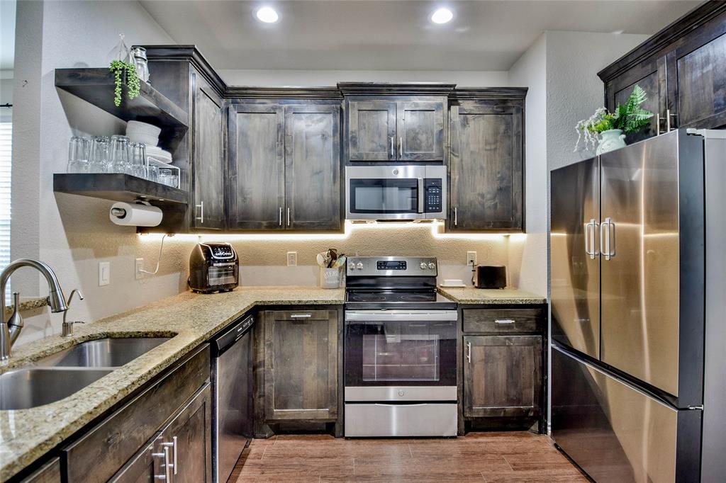 Comanche Cove - Residential