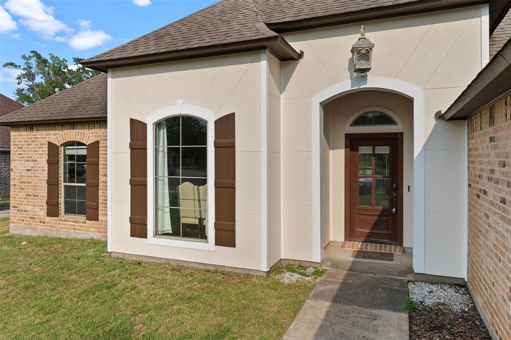 6905 Brighton Oak Circle