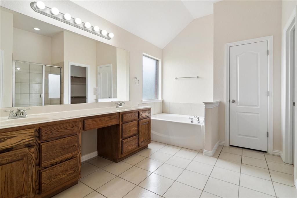 Lago Vista at Bonds Ranch - Residential
