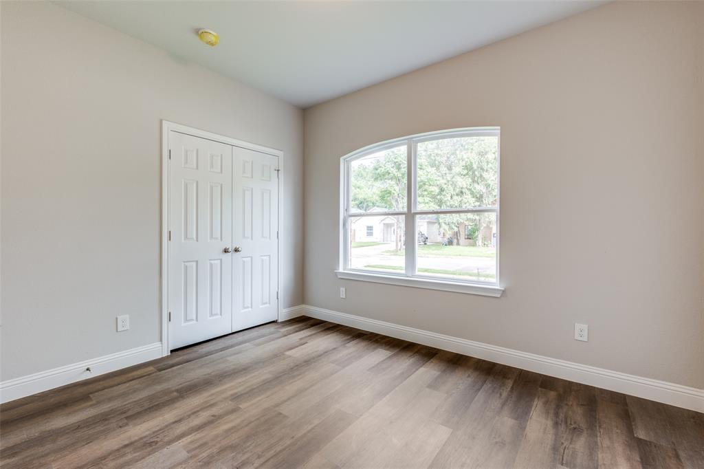 Lincoln Manor 02 - Residential