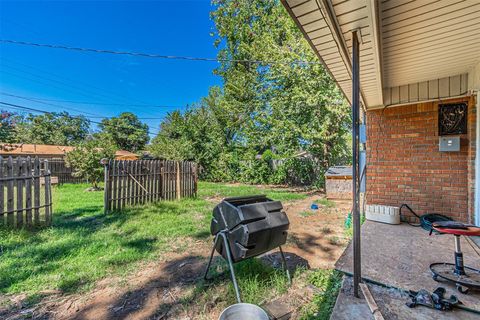 A home in Benbrook